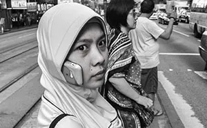 I Shoot People In The Street And Like To Watch Their Expressions Through My Camera