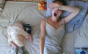 I Documented What It's Like To Be A Mom With A Selfie Stick