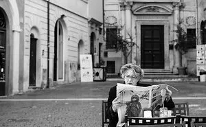 I Photographed The People Of Rome In Black And White