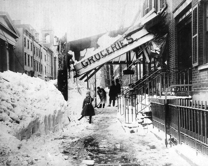 Store's Billboard Is Brought Down By The Weight Of The Snow