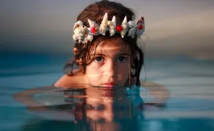 Mom Takes Pictures Of Daughter Posing As Fictional Characters She Loves (Part 2)