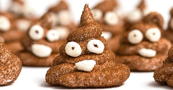 How To Make Poop Emoji Marshmallows With This Funny Recipe