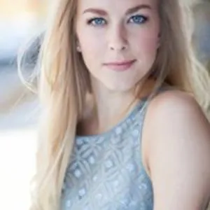 Lauren Tomhave