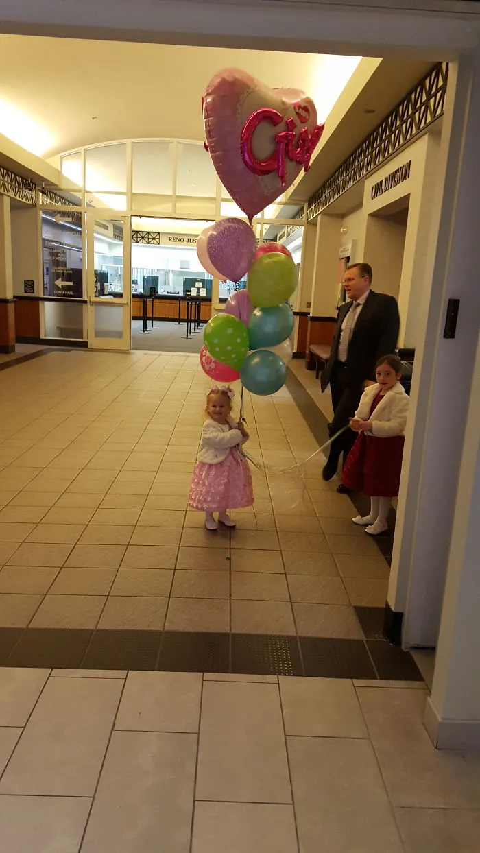 70 Heartwarming Pics Of Children Who Were Just Adopted