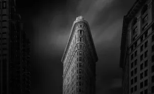 Famous New York City Landmarks In Haunting Black And White Photos