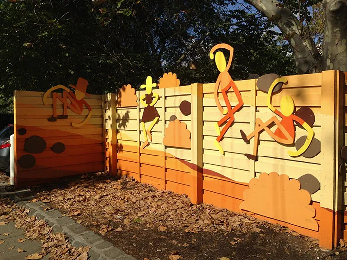 Autumn Hanging Fence