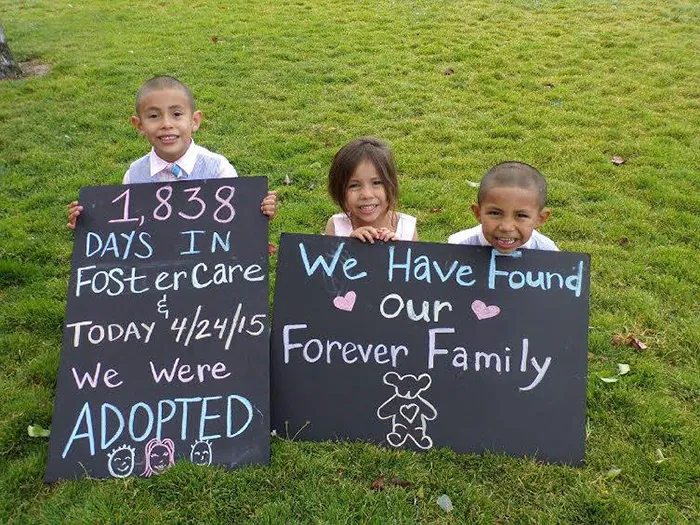 70 Heartwarming Pics Of Children Who Were Just Adopted