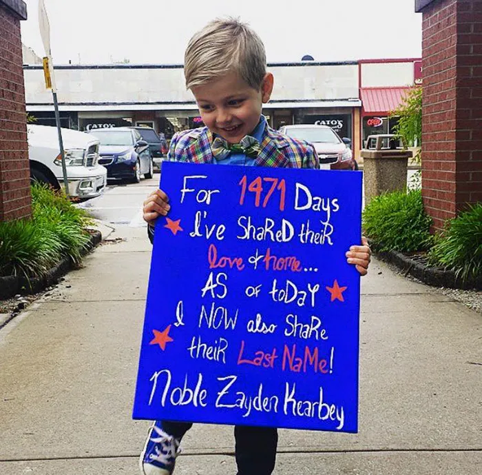 70 Heartwarming Pics Of Children Who Were Just Adopted