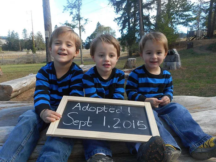 70 Heartwarming Pics Of Children Who Were Just Adopted