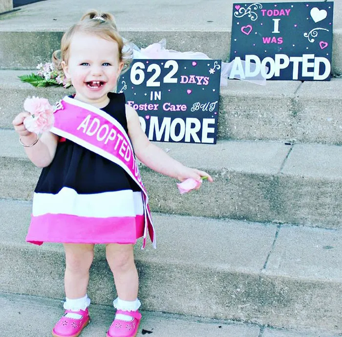 70 Heartwarming Pics Of Children Who Were Just Adopted