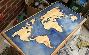 I Turned My Old Coffee Table In A Glow-In-The-Dark Epoxy Map Of The World
