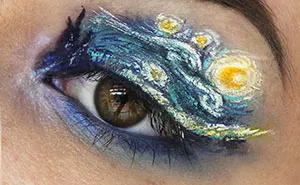 Makeup For Ants: I Create Tiny Paintings On My Eyes