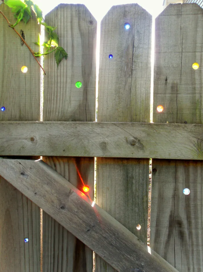 Marble Fence Decor