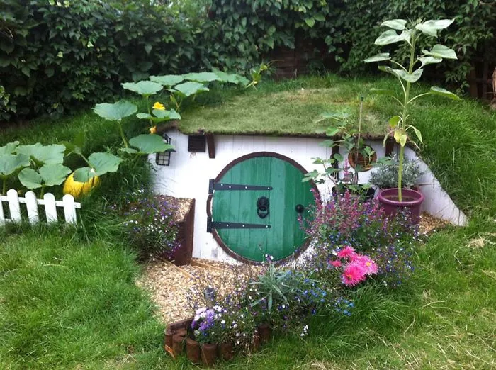 Women Are Creating She-Sheds, A Female Alternative To Man Caves (66 Pics)