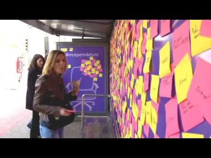 #westartonmonday – An Ooh/street Furniture Creative Project With Over 1.800 Sticky Notes | Wink