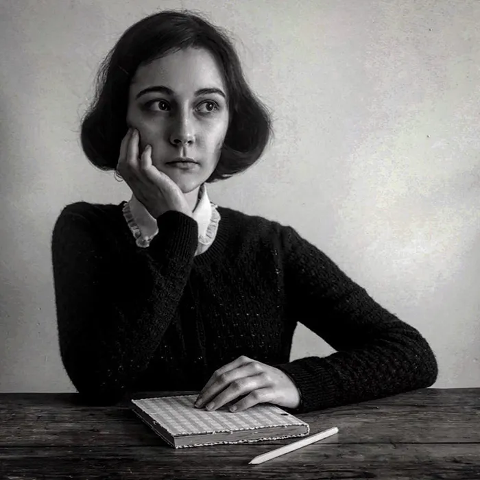 Anne Frank Inspired Look