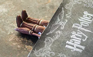 Cute Bookmarks That Make Tiny Legs Stick Out Of Your Book (Part 2)