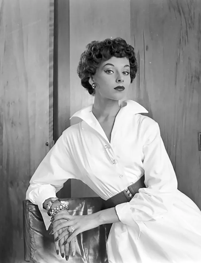 Women In 1940-1950s In Black And White Photos By Nina Leen