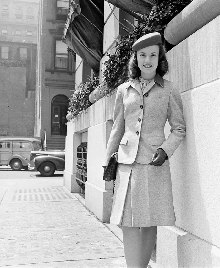 Women In 1940-1950s In Black And White Photos By Nina Leen