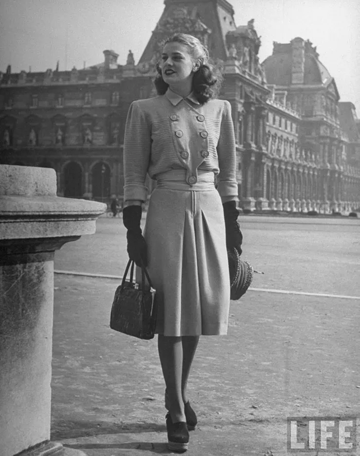 Women In 1940-1950s In Black And White Photos By Nina Leen