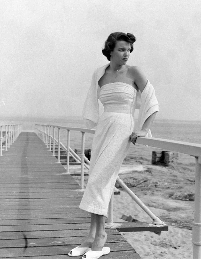 Women In 1940-1950s In Black And White Photos By Nina Leen