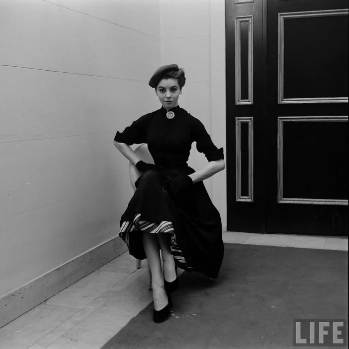 Women In 1940-1950s In Black And White Photos By Nina Leen