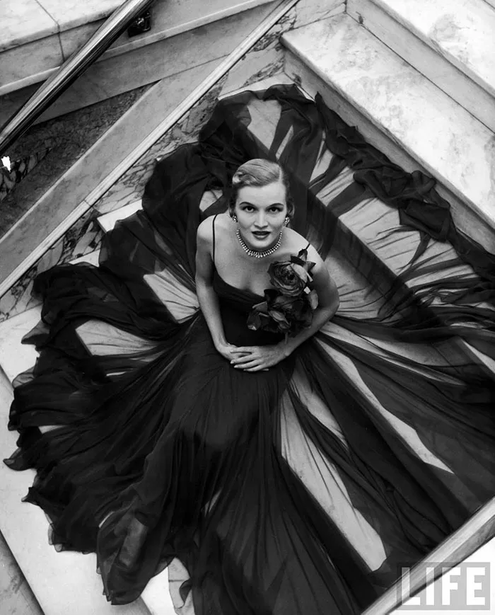 Women In 1940-1950s In Black And White Photos By Nina Leen