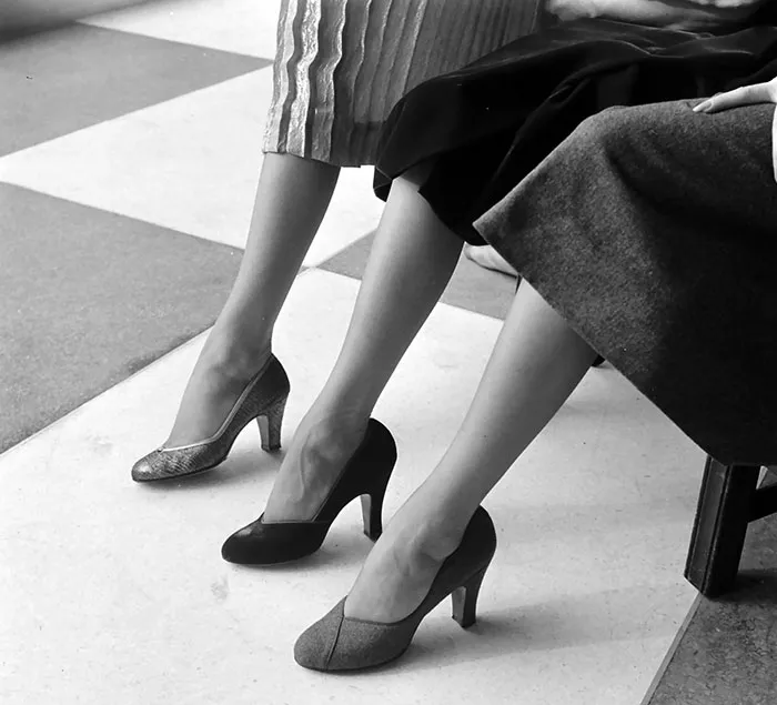 Women In 1940-1950s In Black And White Photos By Nina Leen
