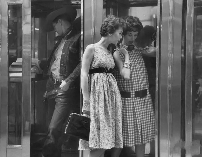 Women In 1940-1950s In Black And White Photos By Nina Leen