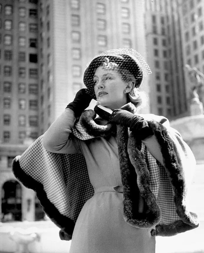 Women In 1940-1950s In Black And White Photos By Nina Leen