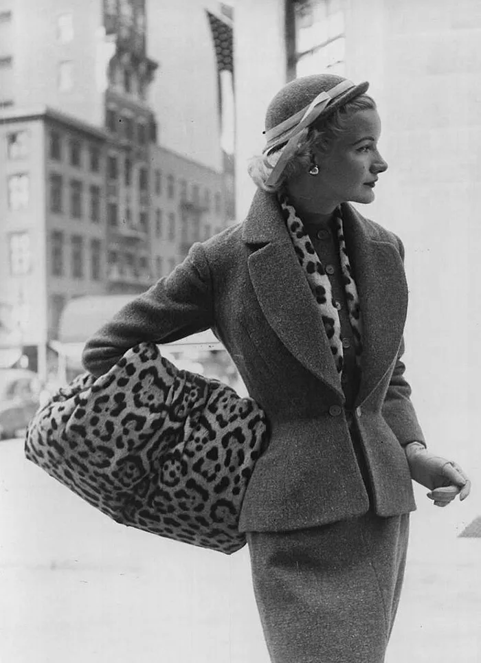 Women In 1940-1950s In Black And White Photos By Nina Leen