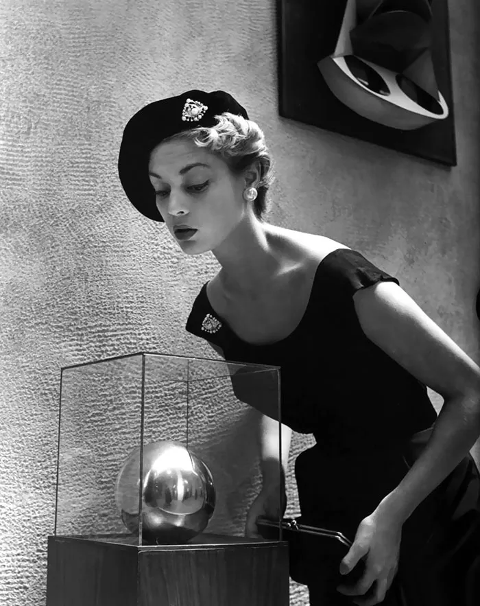 Women In 1940-1950s In Black And White Photos By Nina Leen
