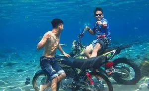 Go Down With Your Motorcycle In This Pool