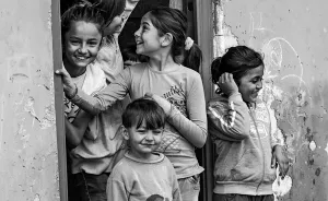 The Pursuit Of Happiness: Amazing Portraits Of Gypsy Families