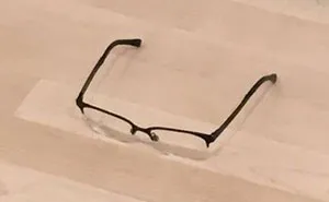 Someone Put Glasses On Museum Floor And Visitors Thought It Was Art