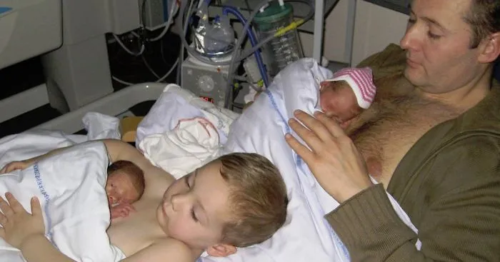 Father And Son Practicing Skin-To-Skin Contact With Twin Babies Go Viral