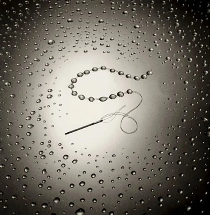 25 Mind-Bending Photos by Chema Madoz That Will Make You Look Twice