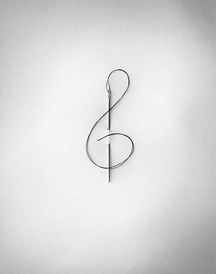 25 Mind-Bending Photos by Chema Madoz That Will Make You Look Twice