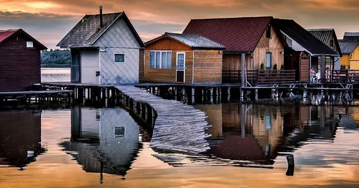 I Photographed A Small Hungarian Town On The Lake