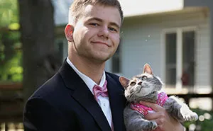 Guy Couldn't Find A Date For Prom So He Took His Cat Instead