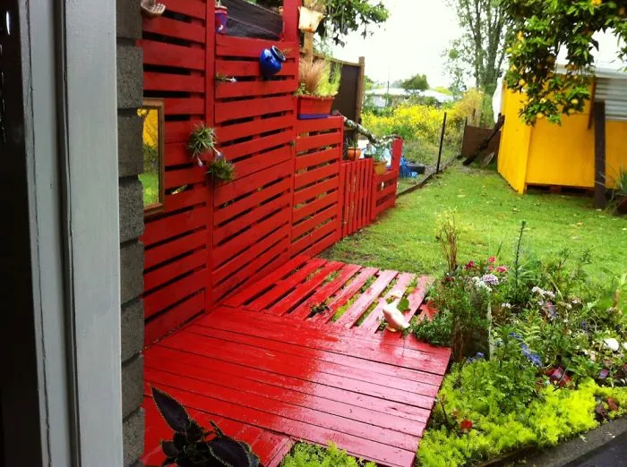 I Built This #pallet Fence And Garage But I Needed Some Colour. Air Plants & A Mirror On My Red
