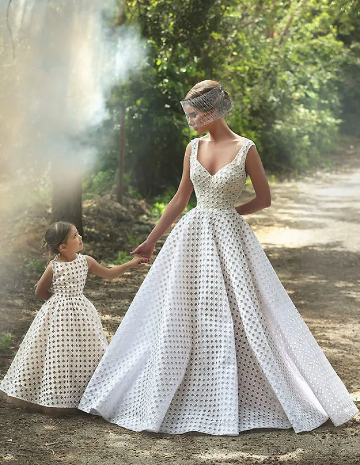 Like Mother, Like Daughter: 65 Pics That Show Their Unique Bond