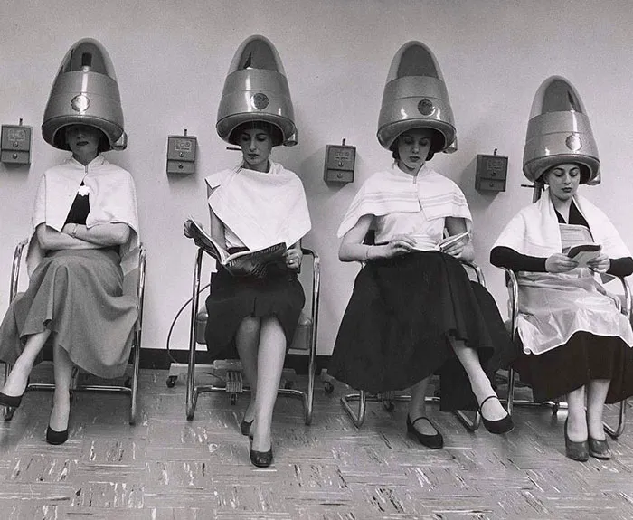 Women In 1940-1950s In Black And White Photos By Nina Leen