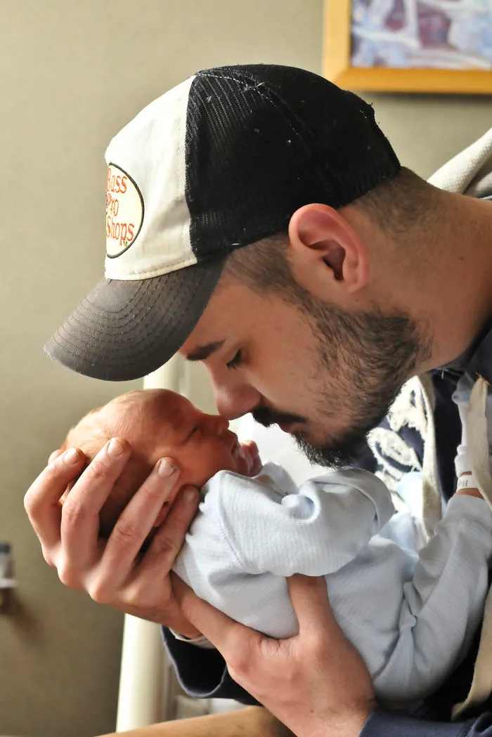 203 Dads With Their Babies Showing That Fatherhood Brings Out The Best In Men