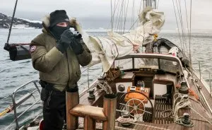 I Sailed Across The 'World's Most Dangerous Sea' To Capture Stunning Images Of Antarctica