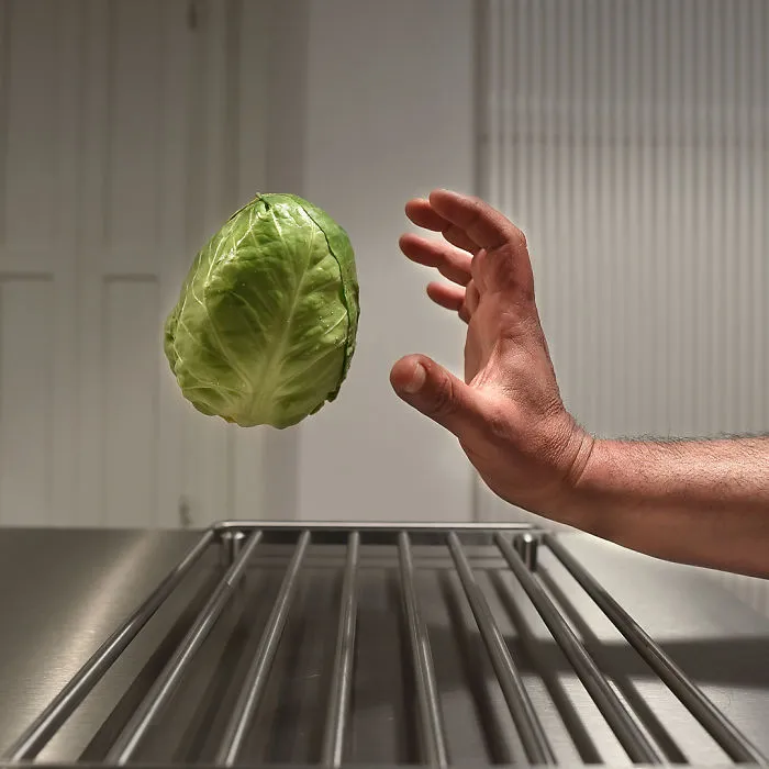I Freeze Time In 'Kitchensuspension'