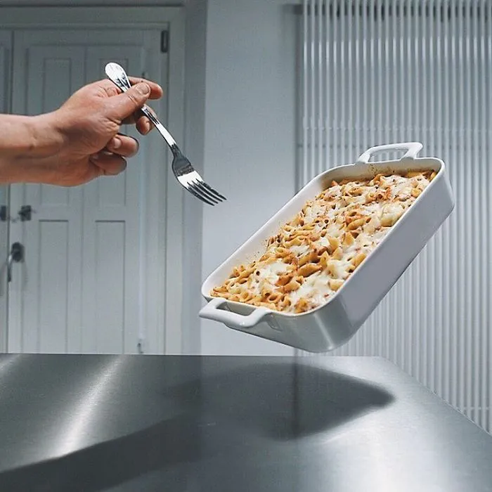 I Freeze Time In 'Kitchensuspension'