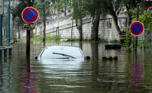 I Documented The Flood In Paris