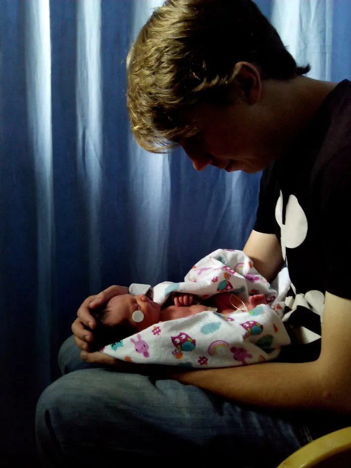 203 Dads With Their Babies Showing That Fatherhood Brings Out The Best In Men