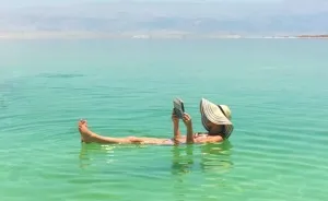 I Travel Without Quitting My Full Time Job